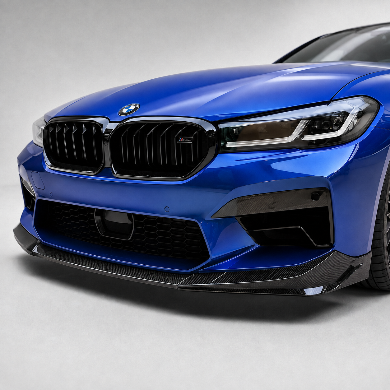 BMW F90 M5 LCI MT Style Dry Carbon Fiber 3-Piece Front Lip