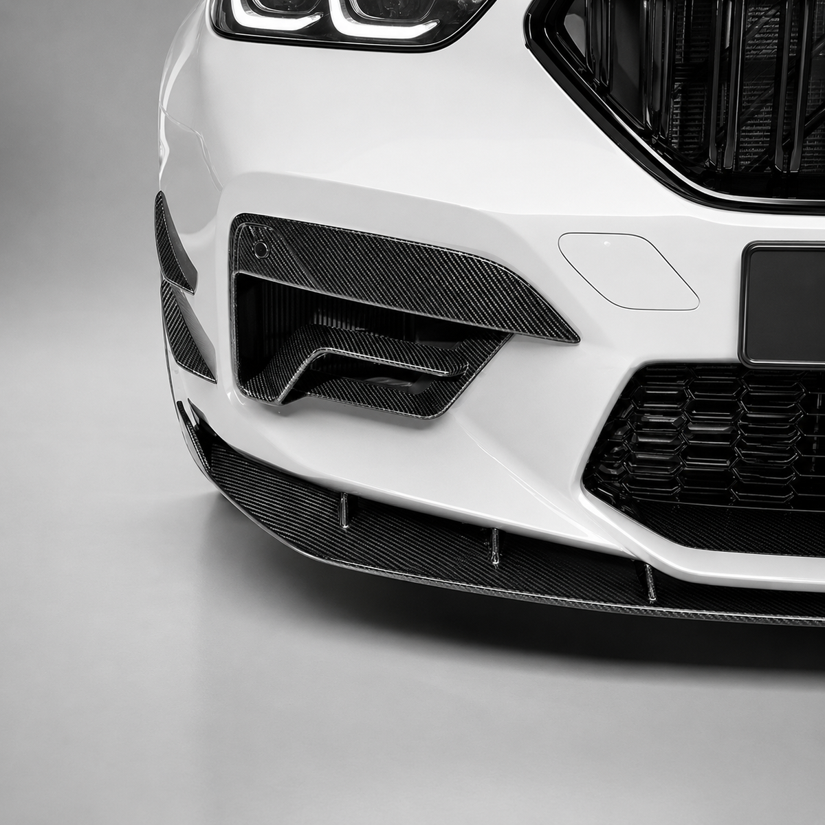 BMW F90 M5 LCI CS Style Dry Carbon Fiber Front Bumper Air Vent Fog Light Frames