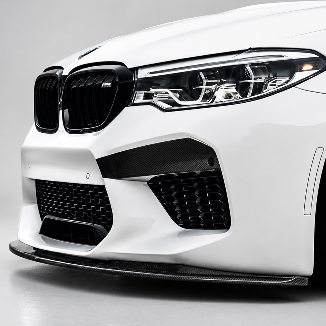 BMW F90 M5 Pre-LCI OEM Style Dry Carbon Fiber Front Bumper Air Vents