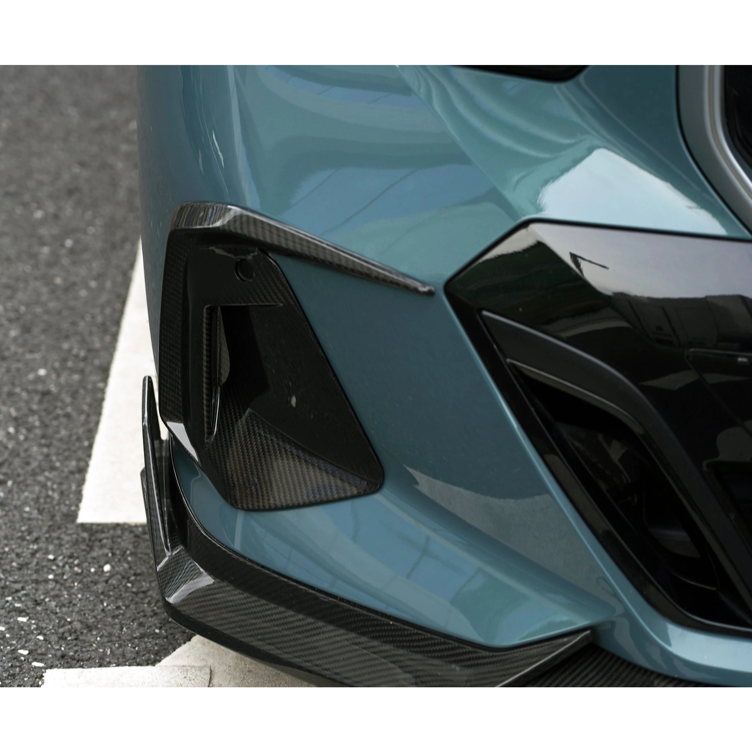 BMW G60 5 Series Dry Carbon Fiber TK Style Front Lip Splitter (2024+)