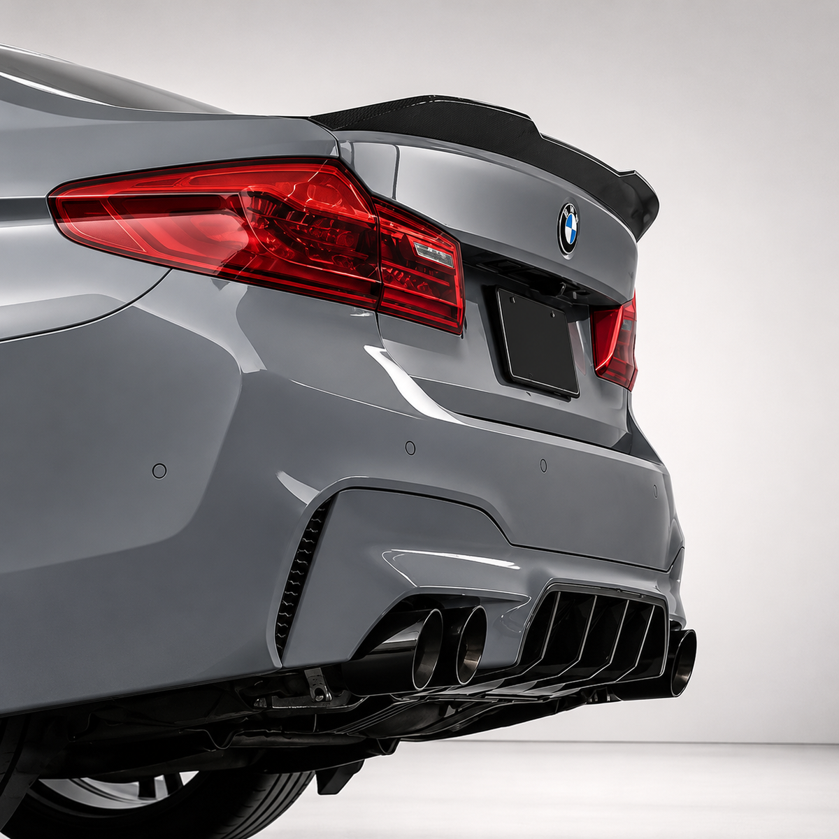 BMW G30 G31 / F90 M5 SMP Style Dry Carbon Fiber Rear Trunk Spoiler